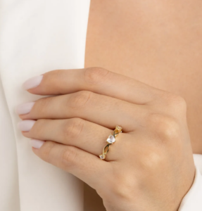 Moissanite, Diamante de Laboratório e Diamante Natural: Qual a Verdadeira Diferença em Brilho, Preço e Dureza para o Seu Anel?
